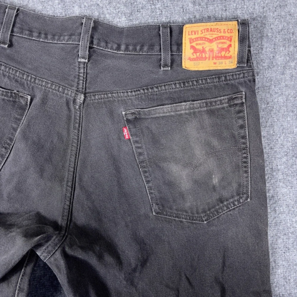 Levi's 517 Bootcut Jeans Mens 37x32 Black Faded Denim 00517-0260